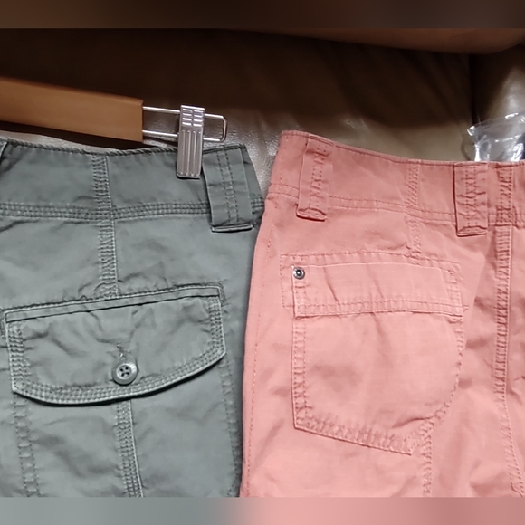 Eddie Bauer Ripstop Cargo Shorts & cropped Pants say 12 but Plus sized really - Picture 3 of 17